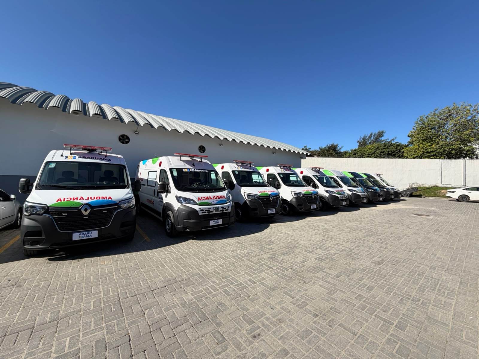 Ambulâncias equipadas para remoção