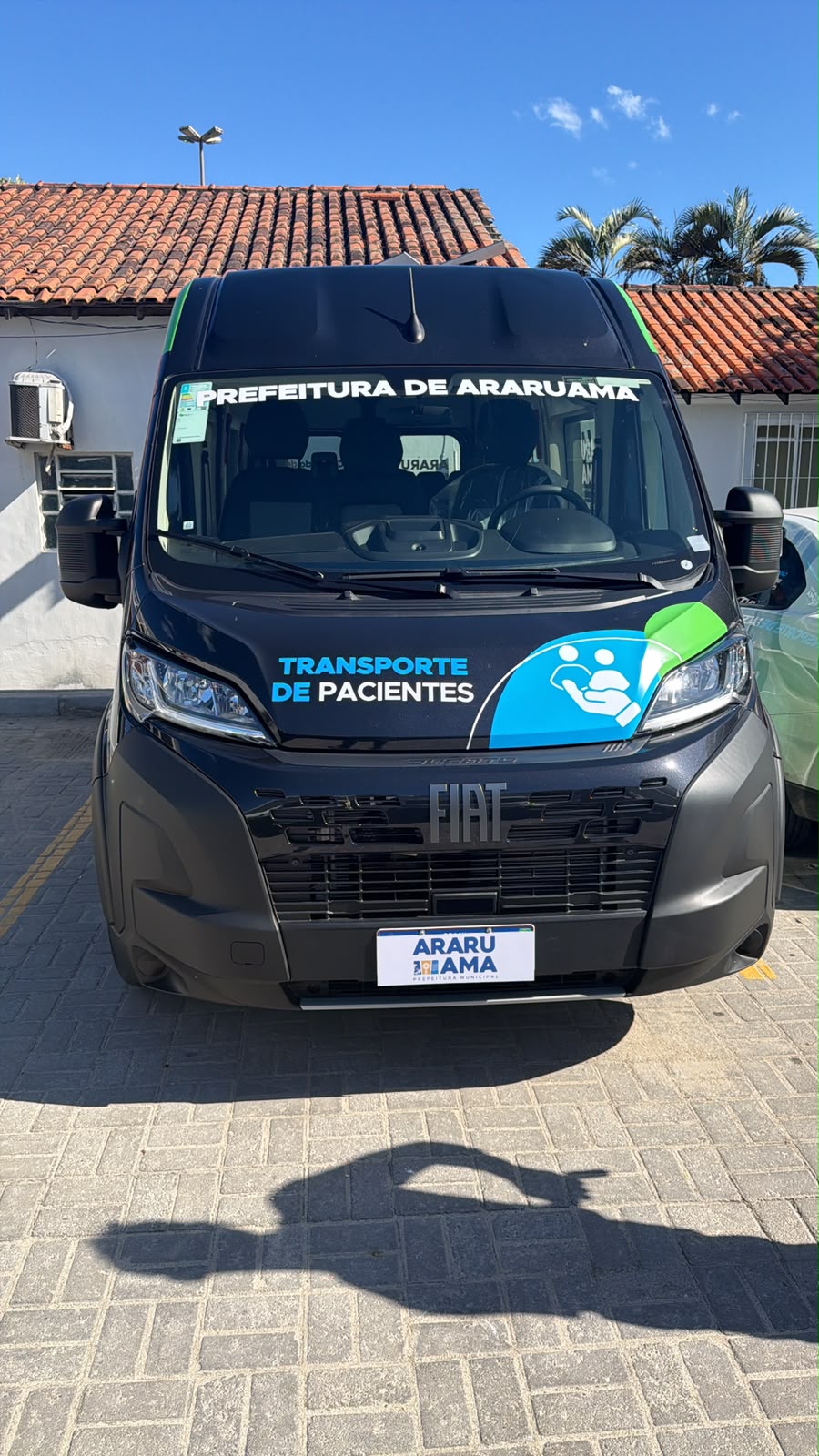 Van da Lagos Serviços pronta para transporte de passageiros